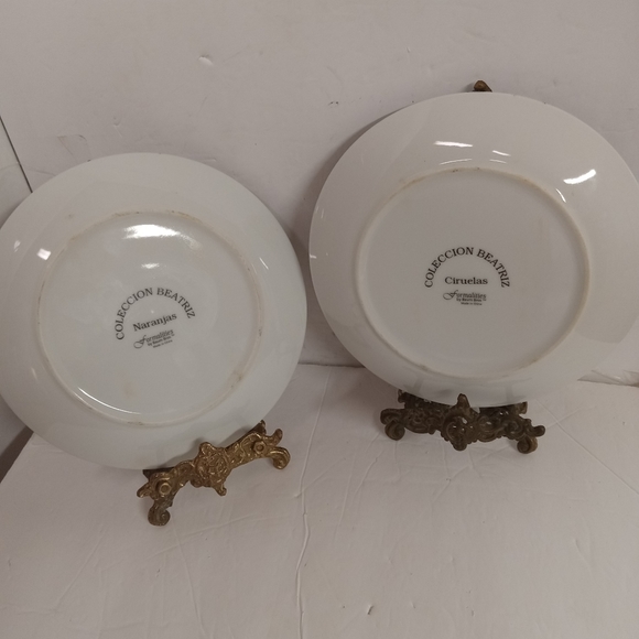 2 Formalities Plates Decor Beatriz Ciruelas, & Naranjas 8" Porcelian - Picture 2 of 7